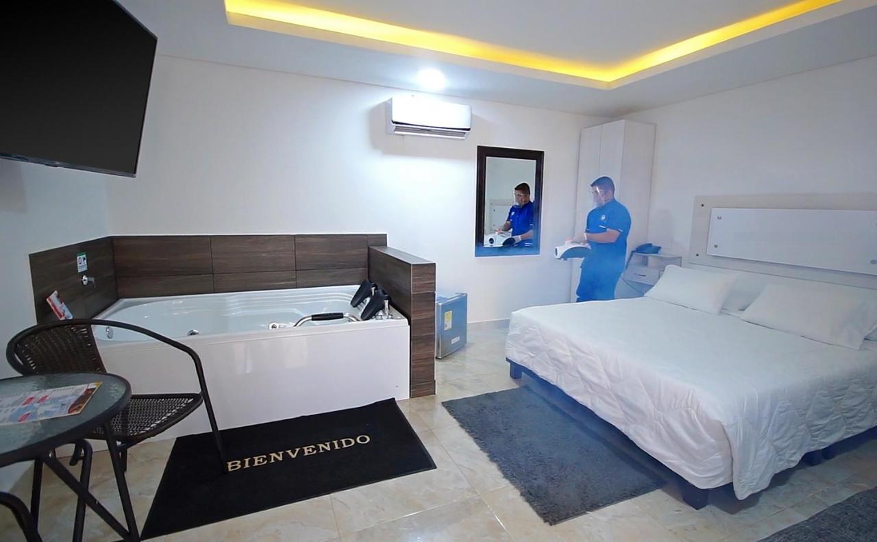 Hotel 0Asis De La Colina Boutique Girardot Bagian luar foto