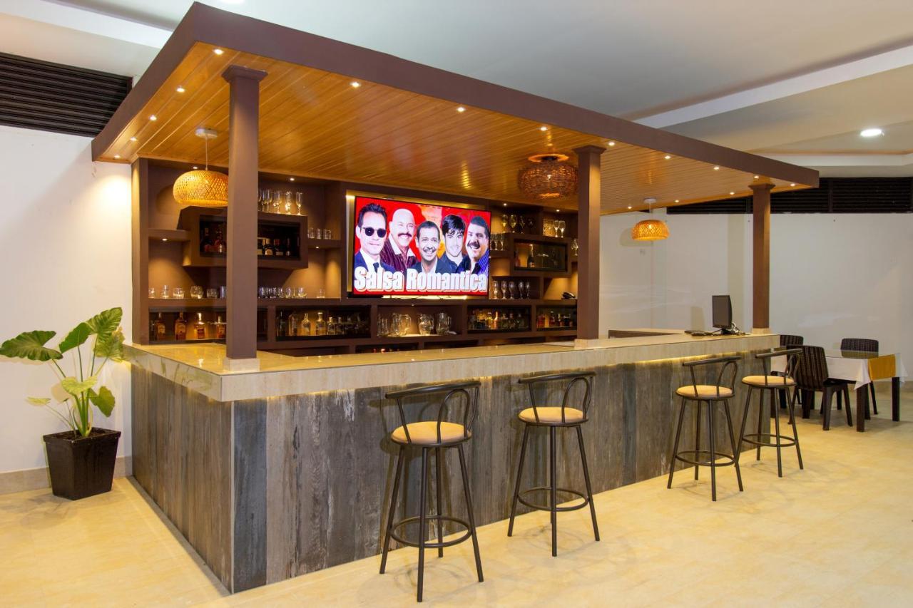 Hotel 0Asis De La Colina Boutique Girardot Bagian luar foto