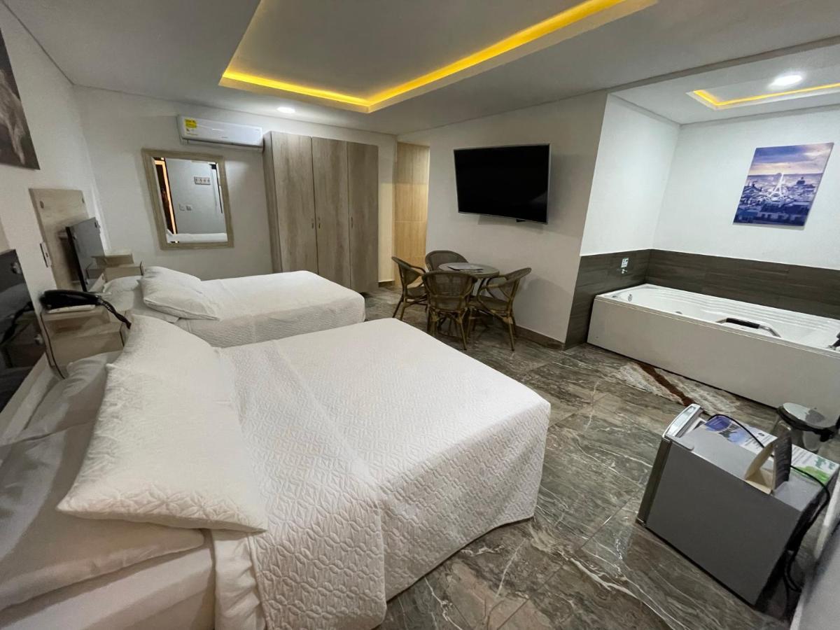 Hotel 0Asis De La Colina Boutique Girardot Bagian luar foto